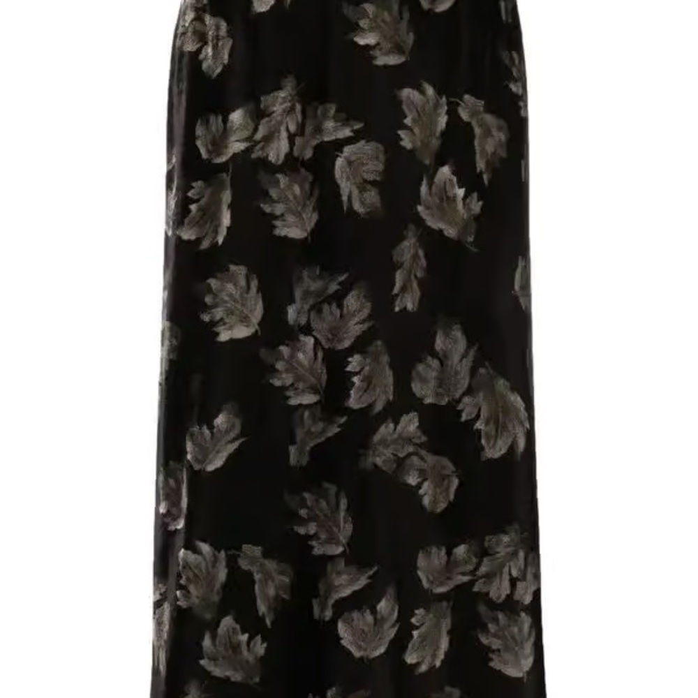 Elegant Black Floral Skirt